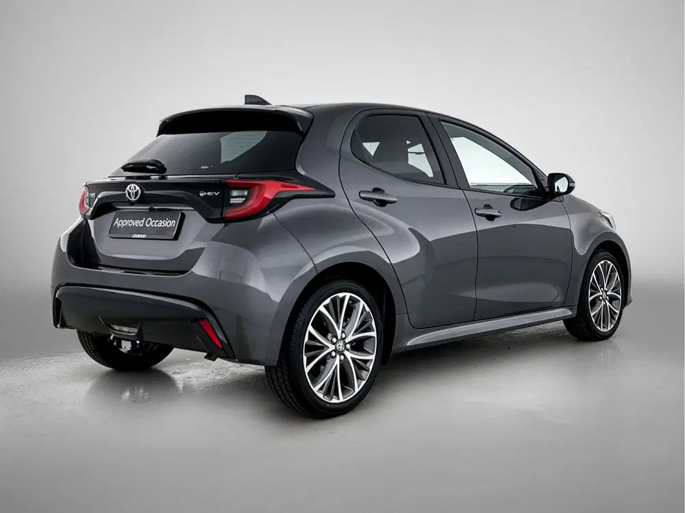 Toyota Yaris 1.5 Hybrid 130 Executive uit 2024, foto 2