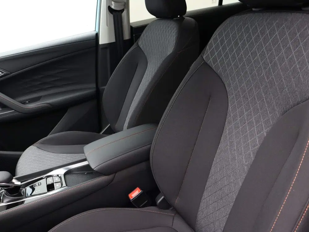 MG HS 1.5 PHEV Aut Comfort Airconditioning uit 2026, foto 16