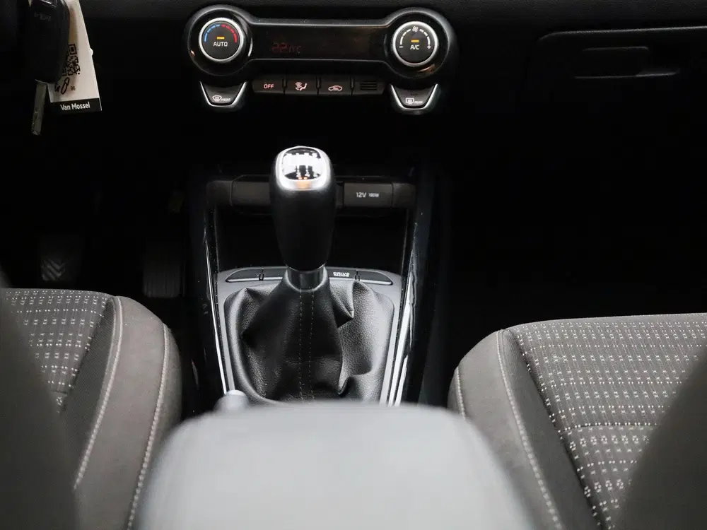 Kia Stonic 1.0 T-GDi MHEV DynamicLine uit 2021, foto 10