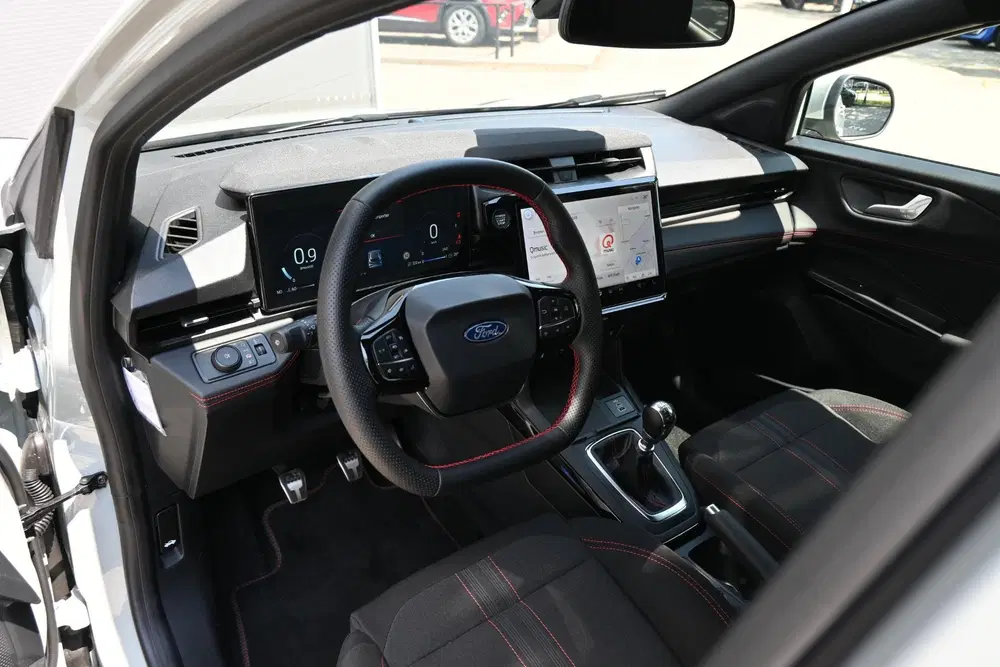 Ford Puma 1.0 EcoBoost Hybrid ST-Line uit 2026, foto 16