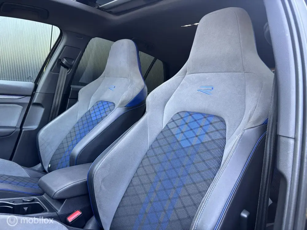 Volkswagen Golf 2.0 TSI R 4Motion |Pano|Nurburg|Akra|Drift uit 2022, foto 19