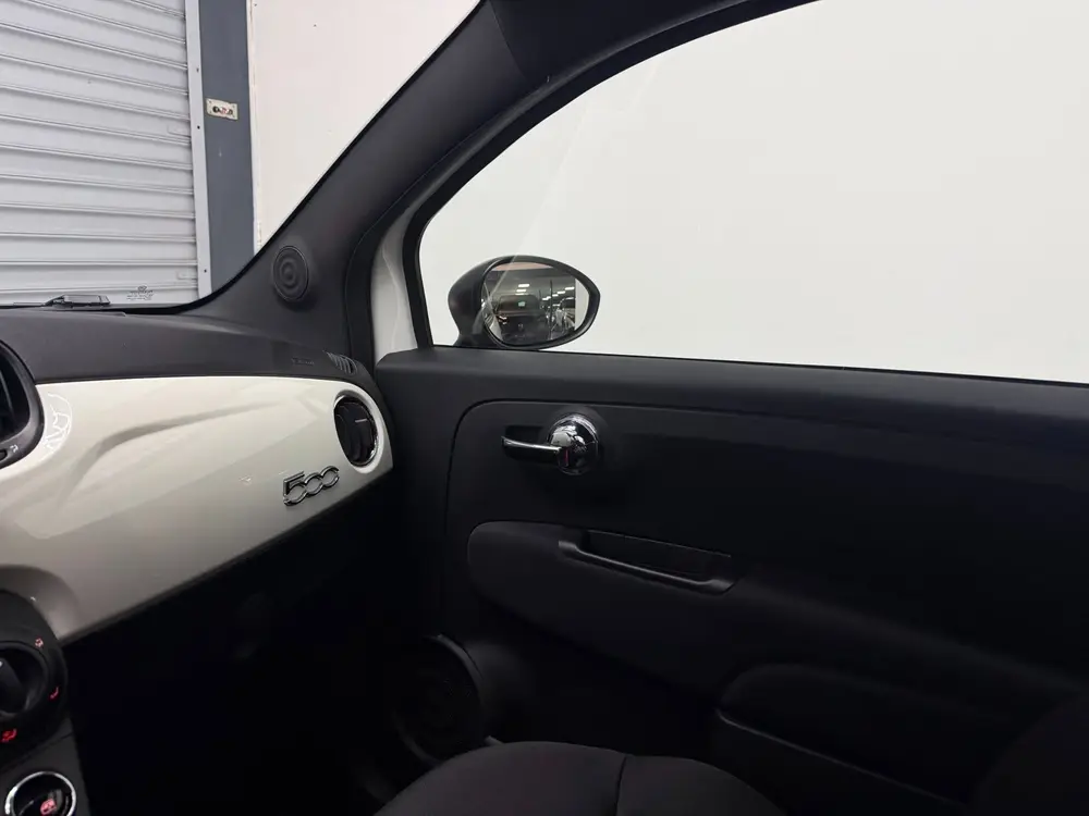Fiat 500 1.0 Hybrid uit 2023, foto 8