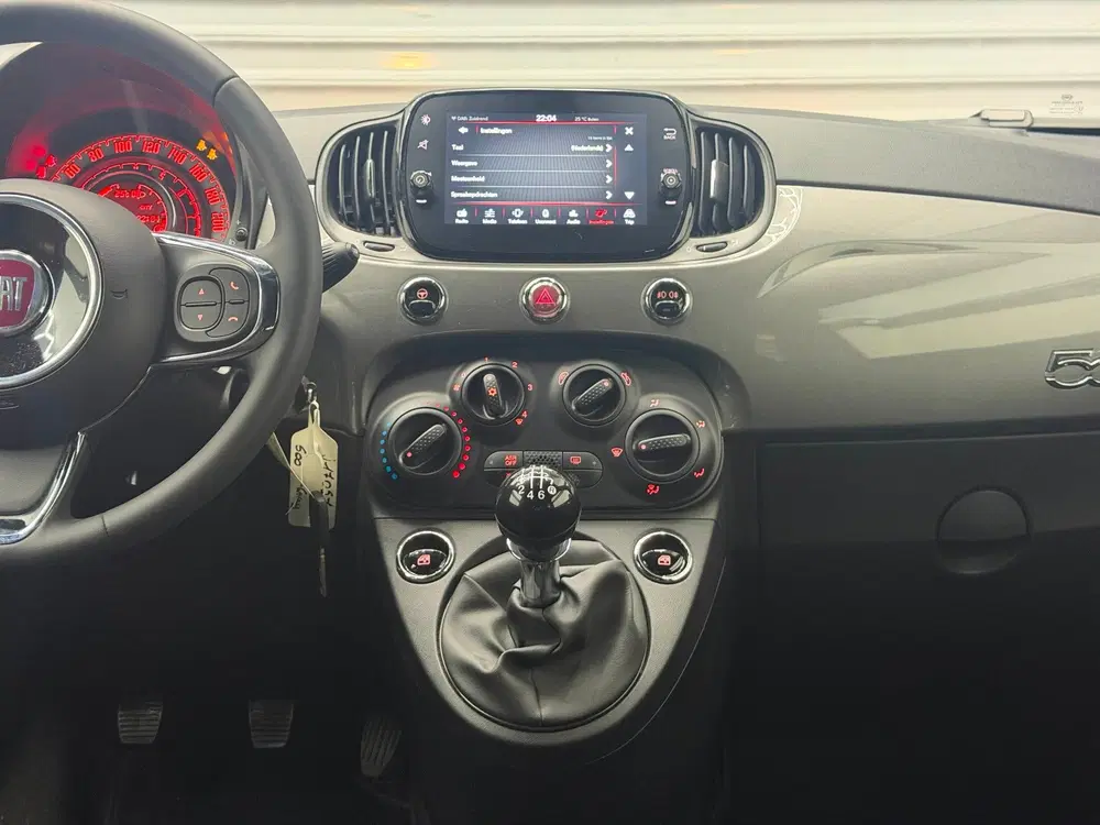 Fiat 500 1.0 Hybrid uit 2023, foto 11