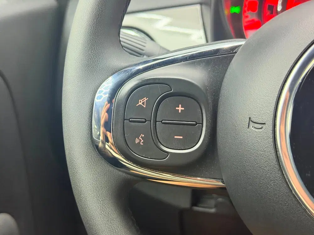 Fiat 500 1.0 Hybrid uit 2023, foto 14