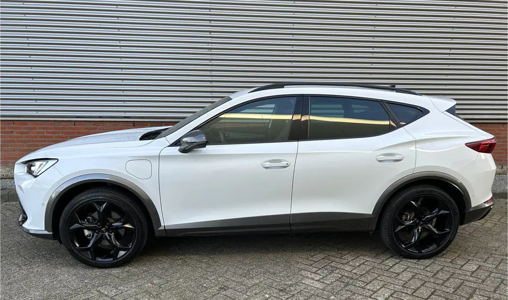 Cupra Formentor 1.4 e-Hybrid Business uit 2024, foto 2
