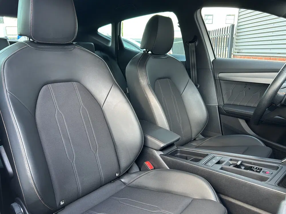 Cupra Formentor 1.4 e-Hybrid Business uit 2024, foto 5