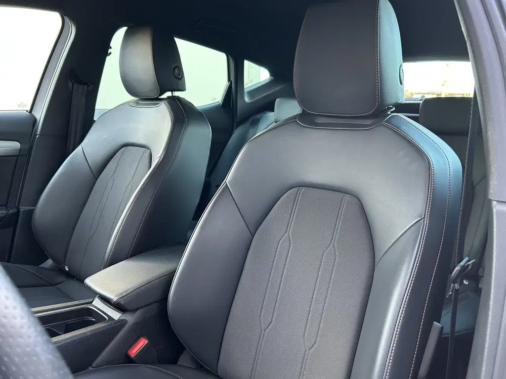 Cupra Formentor 1.4 e-Hybrid Business uit 2024, foto 6