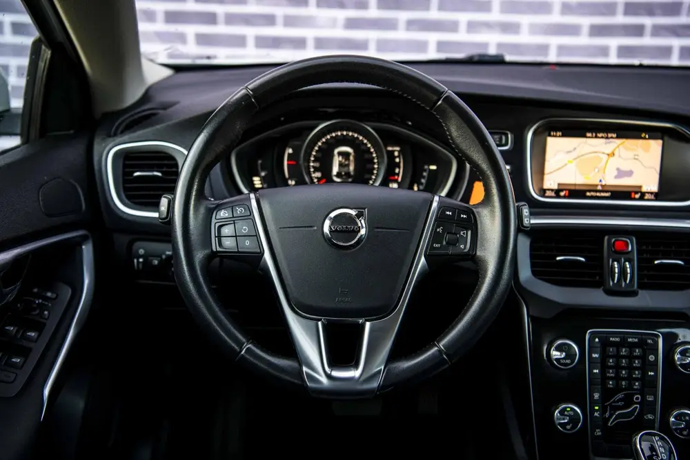 Volvo V40 1.5 T2 Polar+ | Automaat | Stoelverwarming | Navig uit 2019, foto 3