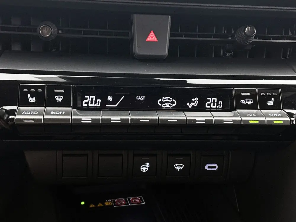 Toyota C-Hr 2.0 Plug-in Hybrid 220 First Edition Limit uit 2025, foto 12