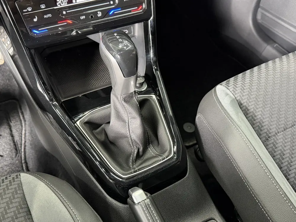Volkswagen T-Cross 1.5 TSI 150pk Style R-Line | Navi | 18" | uit 2022, foto 8