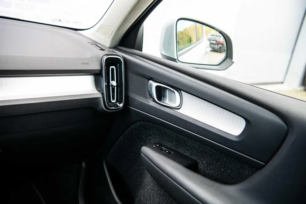 Volvo XC40 T3 Momentum Pro Aut uit 2019, foto 18