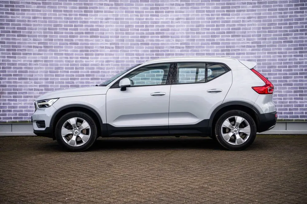 Volvo XC40 T3 Momentum Pro Aut uit 2019, foto 2