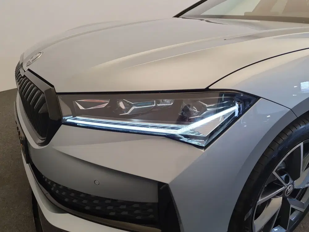 Skoda Superb 1.5 TSI 204pk DSG uit 2025, foto 9