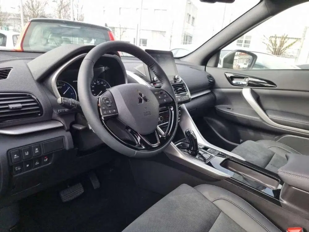 Mitsubishi Eclipse Cross 2.4 PHEV EXECUTIVE SPORT 360 Camera uit 2025, foto 6