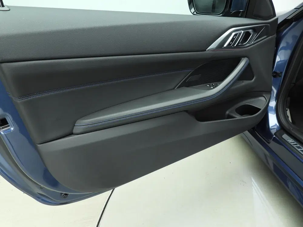 BMW 4-serie Coupe 430i uit 2020, foto 19