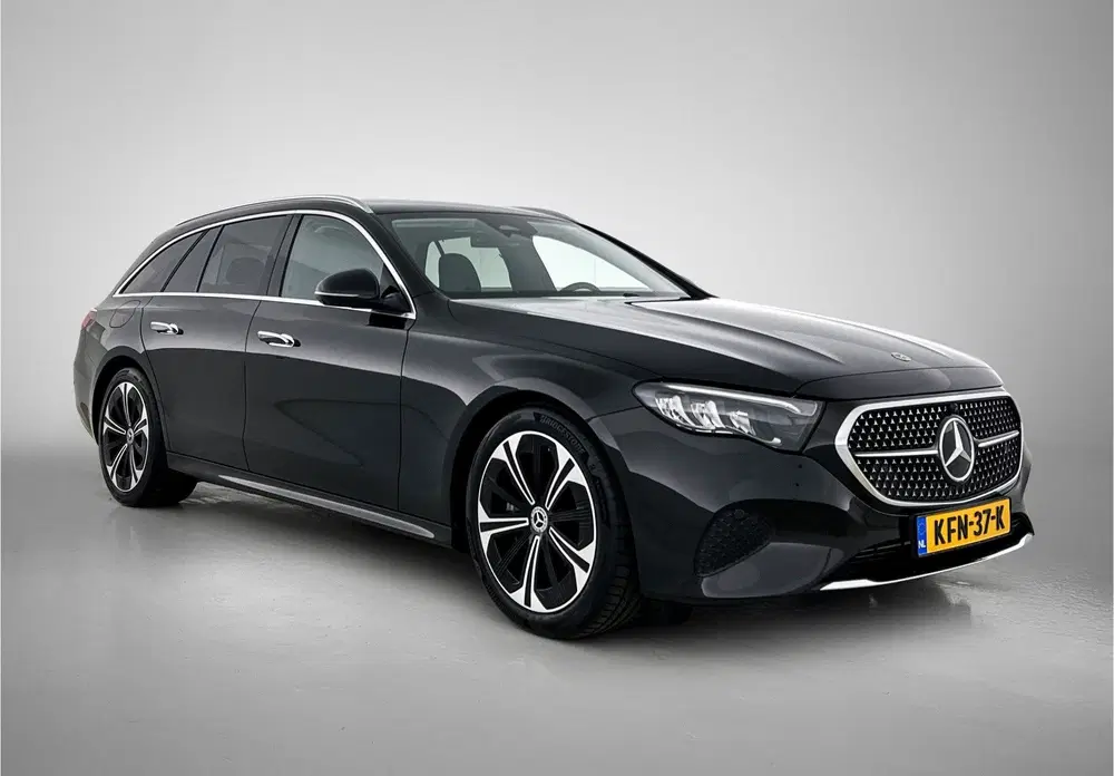 Mercedes-Benz E-Klasse 300 e Luxury Plug-In Hybride uit 2024, foto 13