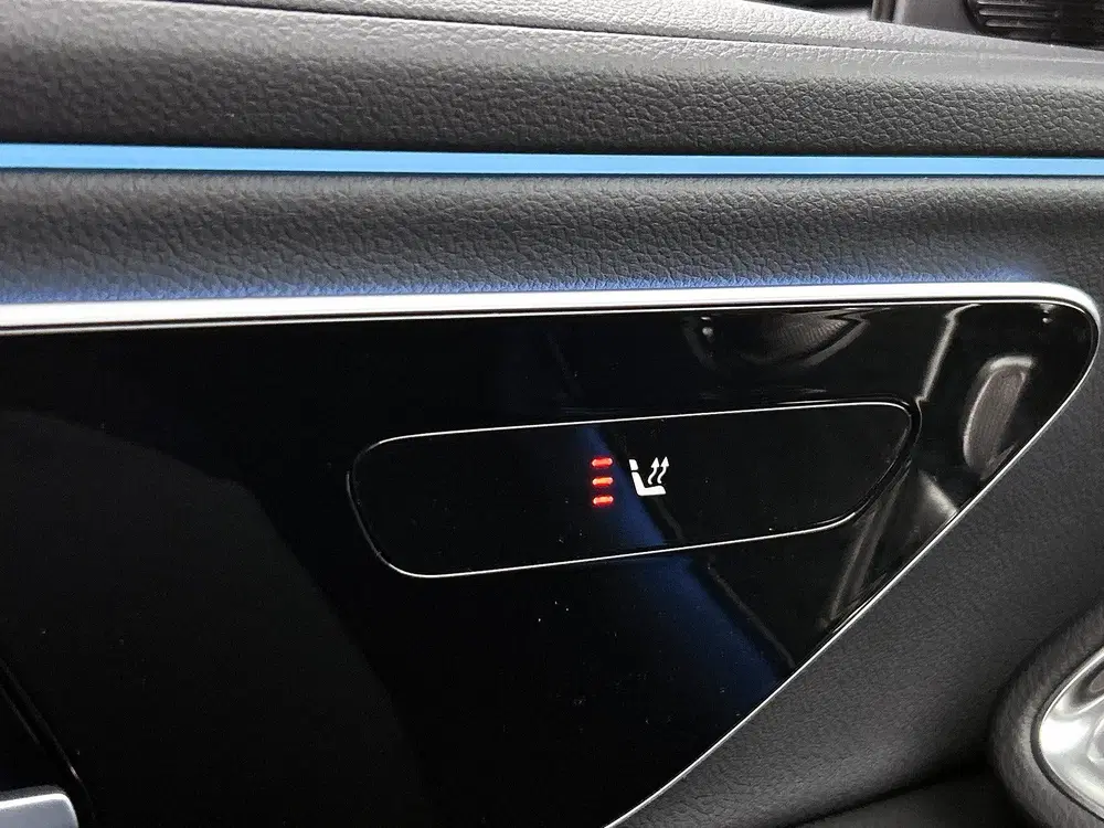 Mercedes-Benz E-Klasse 300 e Luxury Plug-In Hybride uit 2024, foto 19