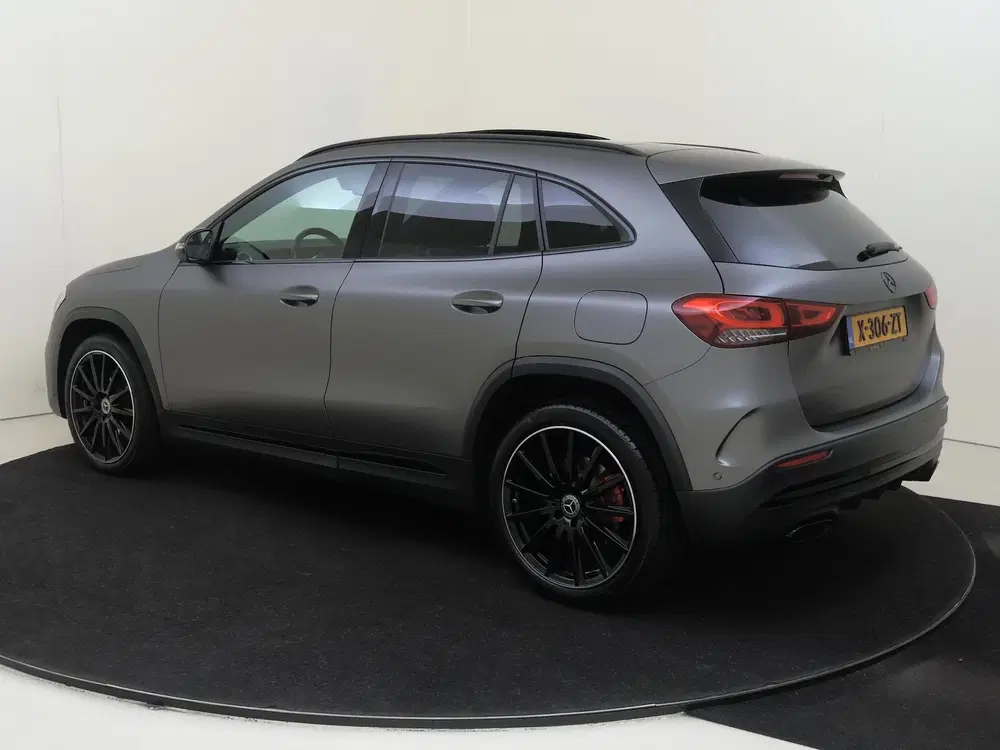Mercedes-Benz GLA 250 e AMG Line MANUFAKTUR Berggrijs uit 2022, foto 6