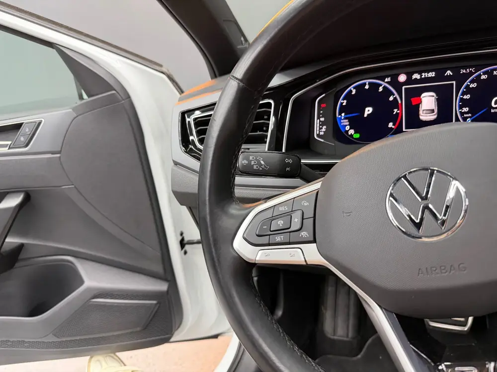 Volkswagen Taigo Volkswagen Taigo 1.5 TSI R-Line Business AC uit 2022, foto 15