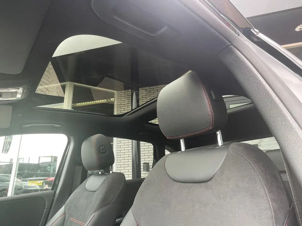 Mercedes-Benz B-Klasse 250 4MATIC AMG Line uit 2022, foto 7