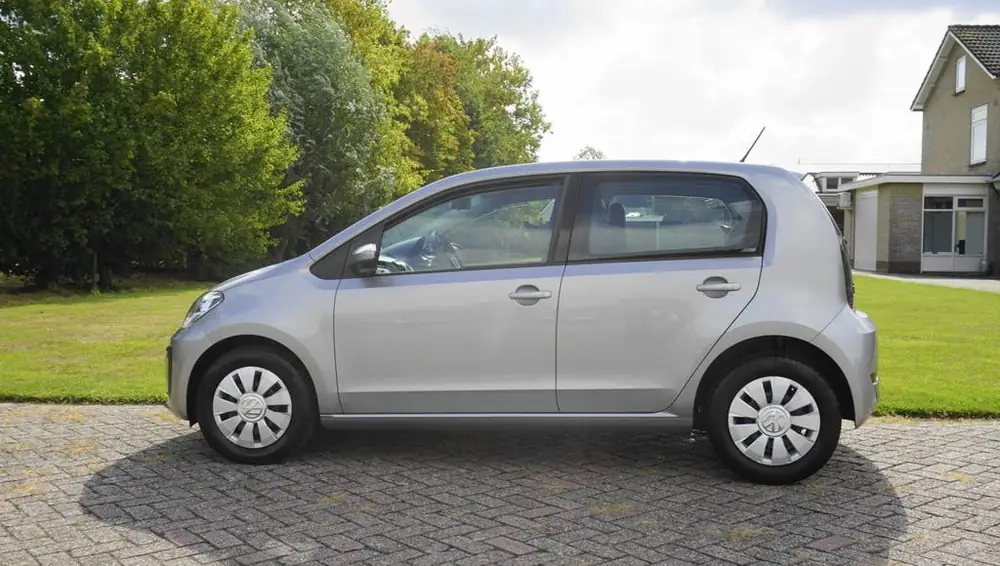 Volkswagen Up! 1.0 BMT move up! 5 drs Airco uit 2020, foto 3