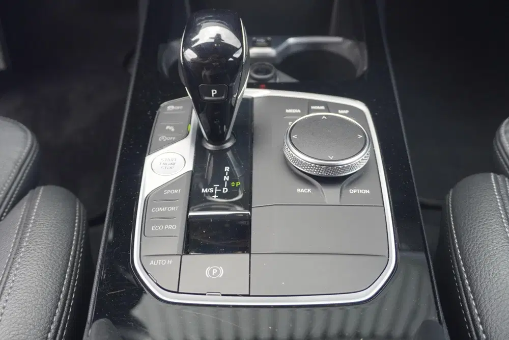 BMW 1-serie 5-deurs 118i uit 2022, foto 11
