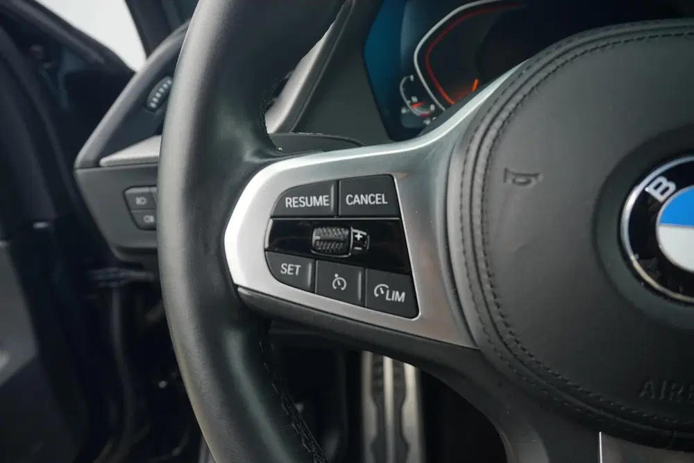 BMW 1-serie 5-deurs 118i uit 2022, foto 12