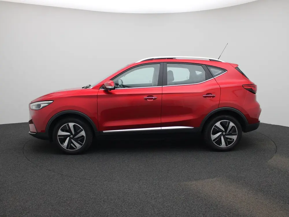 MG ZS Long Range Luxury 70 kWh All-Season banden uit 2023, foto 4