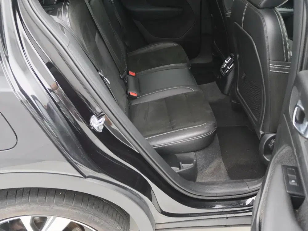 Volvo XC40 T4 Twin Engine 211pk Geartronic R-Design [ uit 2021, foto 14