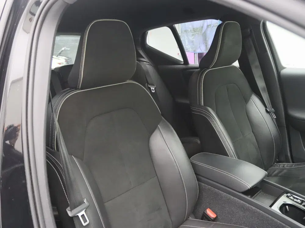 Volvo XC40 T4 Twin Engine 211pk Geartronic R-Design [ uit 2021, foto 16