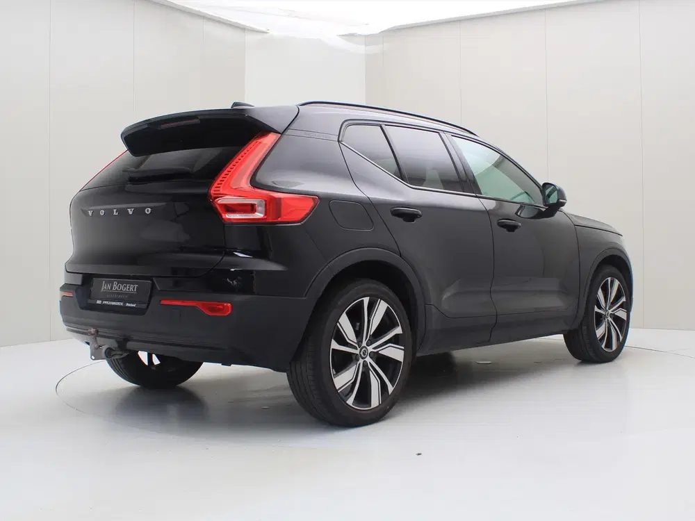 Volvo XC40 T4 Twin Engine 211pk Geartronic R-Design [ uit 2021, foto 2