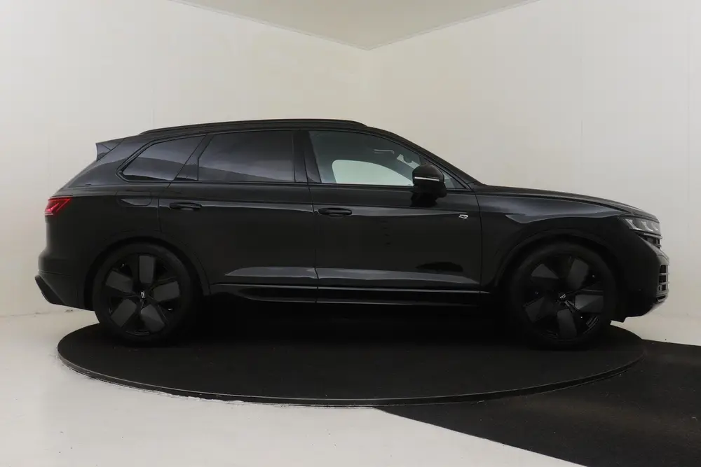 Volkswagen Touareg 3.0 TSi eHybrid 4MOTION R PANO-DAK|HEAD U uit 2025, foto 13
