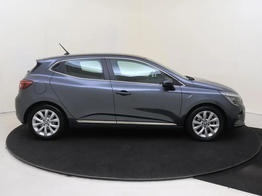 Renault Clio 1.6 E-Tech Hybrid 140 Intens uit 2022, foto 9