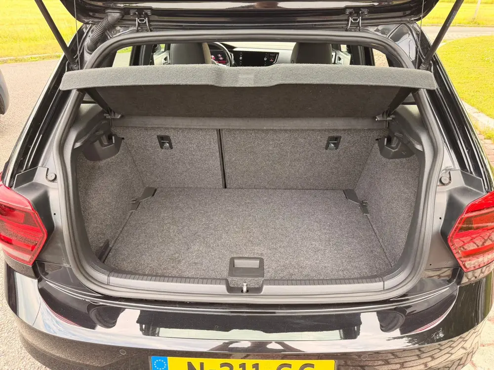 Volkswagen Polo 2.0 TSI 200pk 6-DSG 2020 Zwart uit 2020, foto 19