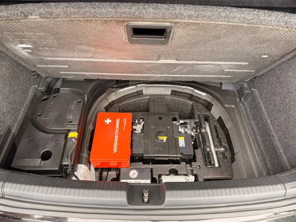 Volkswagen Polo 2.0 TSI 200pk 6-DSG 2020 Zwart uit 2020, foto 20