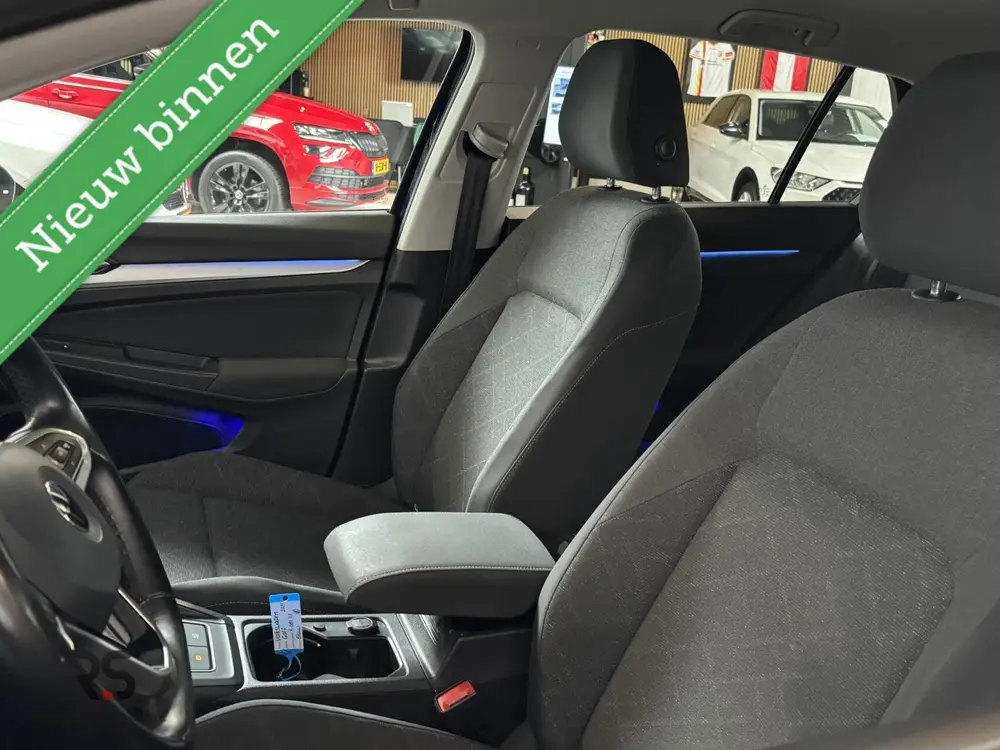 Volkswagen Golf 1.0 TSI 110 pk Life Buss | Navi | LED | ACC uit 2021, foto 6