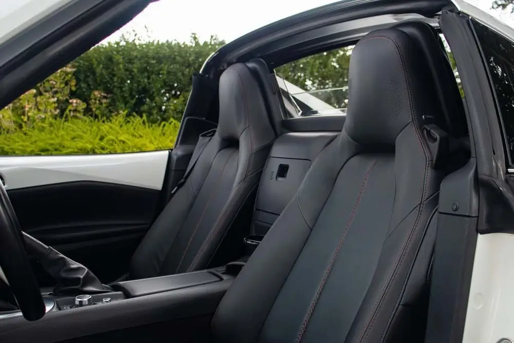 Mazda MX-5 NDRF 2.0l SkyActiv-G 184 GT-M Snowflake Wh uit 2019, foto 7