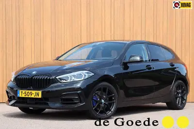 BMW 1-serie orgNL 18"Performance h.leer uit 2023