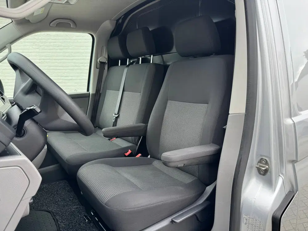 Volkswagen Transporter 2.0 TDI L2H1 28 Highline Trekhaak 3 Z uit 2024, foto 7