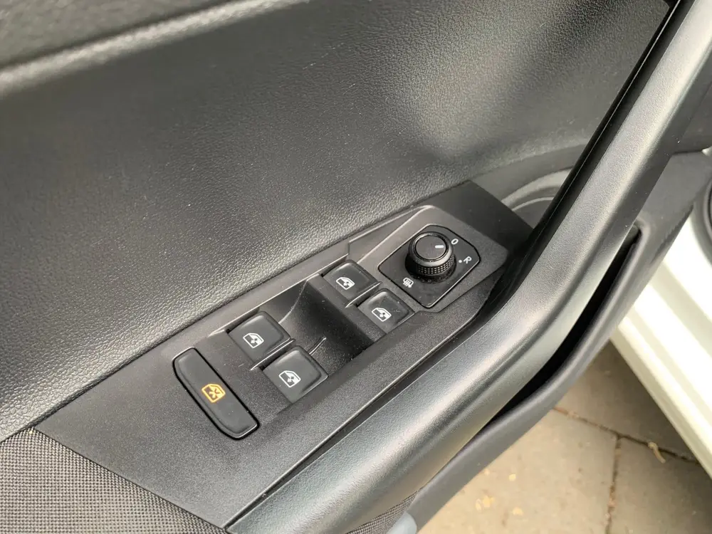 Volkswagen Polo 1.0 TSI Comfortline Business|Navigatie|Clima uit 2020, foto 12