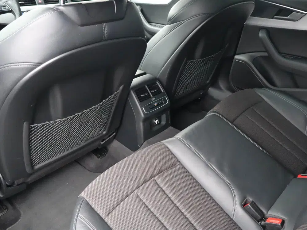 Audi A5 35 TFSI 150pk S-tronic Sport S-line Editio uit 2020, foto 20