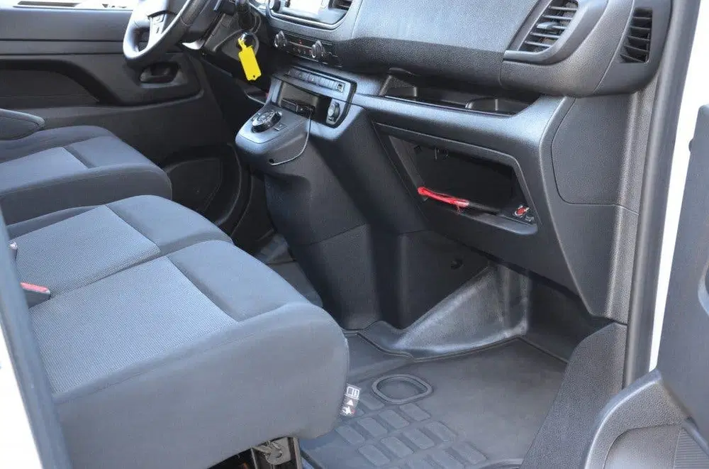 Citroën Jumpy Citroen JUMPY 2.0 Blue Hdi L3 Autom 140pk uit 2023, foto 20