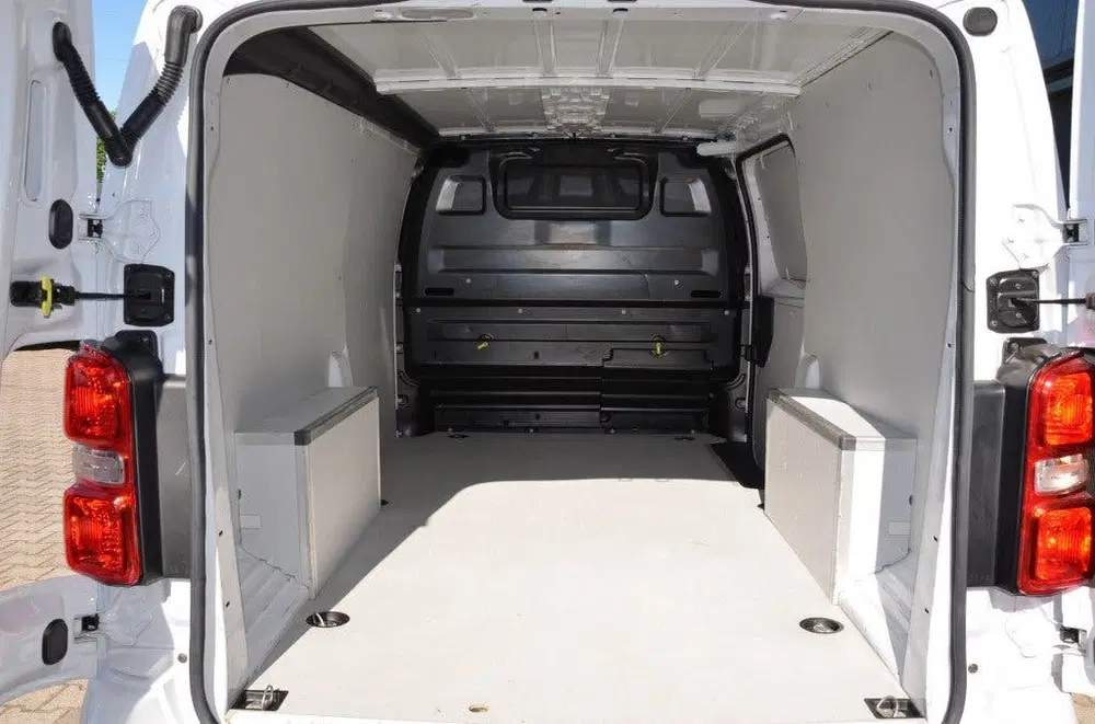 Citroën Jumpy Citroen JUMPY 2.0 Blue Hdi L3 Autom 140pk uit 2023, foto 4