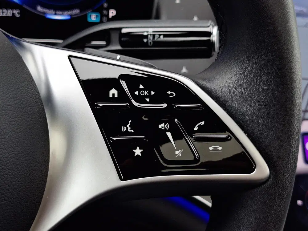 Mercedes-Benz EQE 300 Business Edition 89 kWh uit 2024, foto 13
