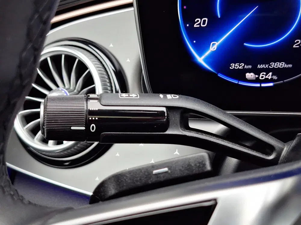 Mercedes-Benz EQE 300 Business Edition 89 kWh uit 2024, foto 14