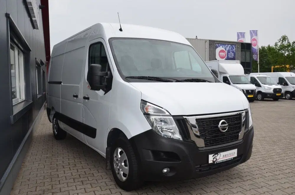 Nissan Interstar 2.3 Blue HDI L2H2 Interstar uit 2024, foto 2