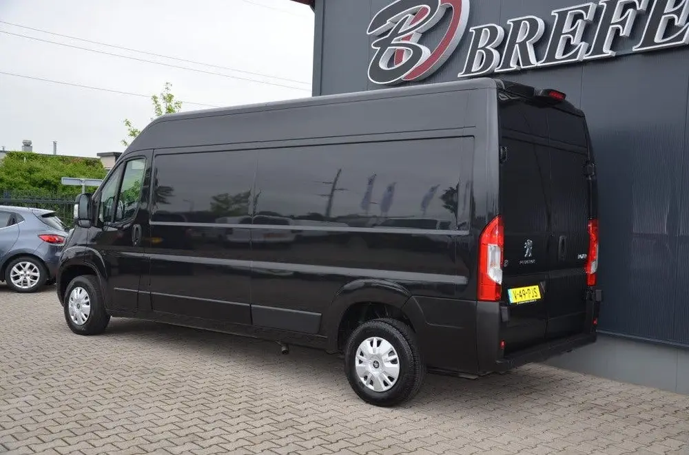 Peugeot Boxer 2.2 HDI L3H2 uit 2022, foto 3