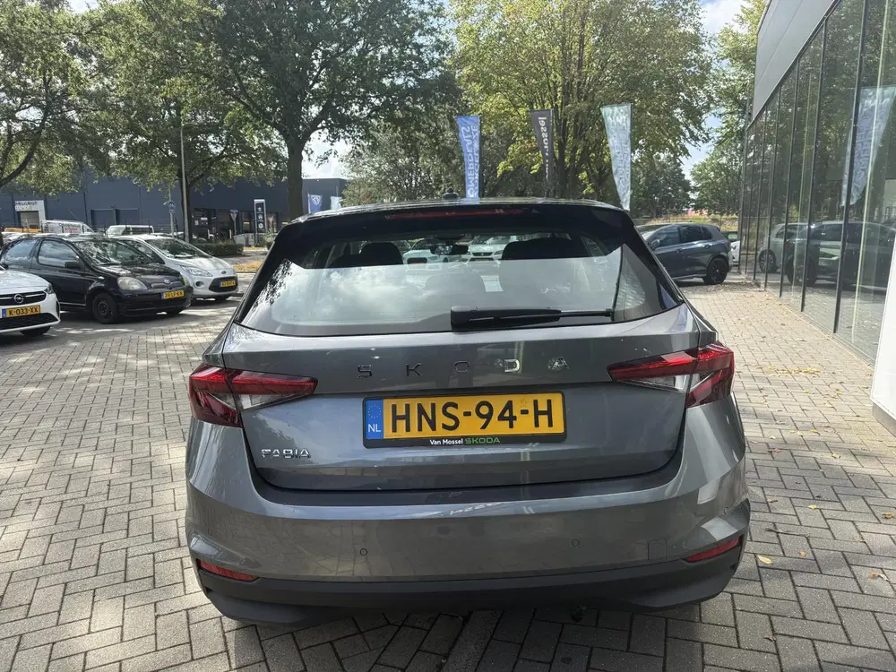 Skoda Fabia 1.0 TSI Selection uit 2025, foto 3