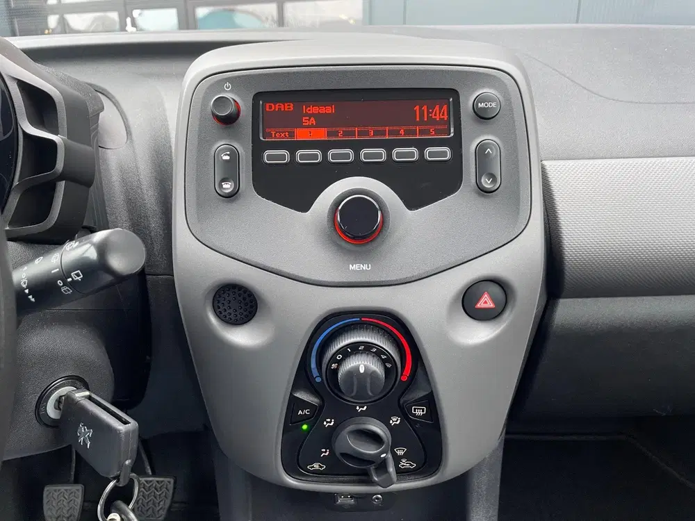 Peugeot 108 1.0 e-VTi Active NLAuto uit 2020, foto 18
