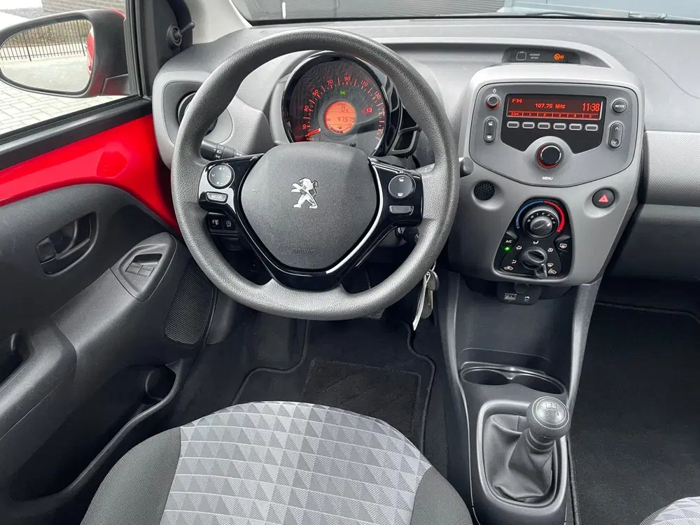 Peugeot 108 1.0 e-VTi Active NLAuto uit 2020, foto 3